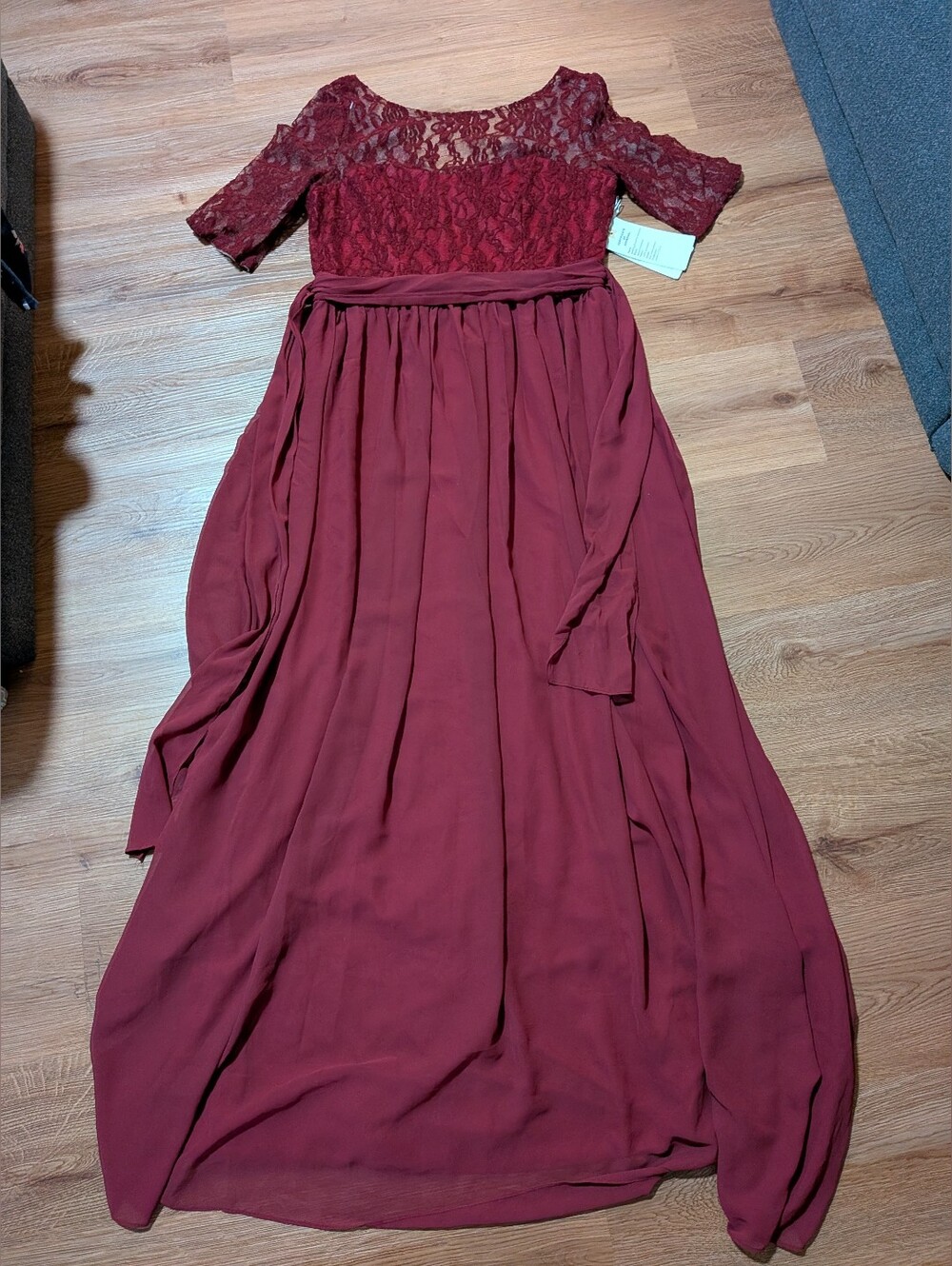 NEW Burgundy Lace Long Formal Dress 16